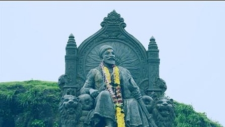 Shivaji statue at Raigad Fort