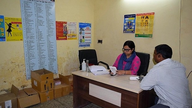  Consultation with the doctor at a <i>mohalla</i> clinic. (Ekta Chauhan)