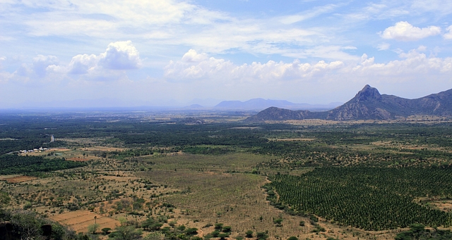 Bodi Hills at Bodikkanayakanur (<a href="https://commons.wikimedia.org/wiki/User:Hayathkhan.h">Hayathkhan.h</a>/Wikimedia Commons)