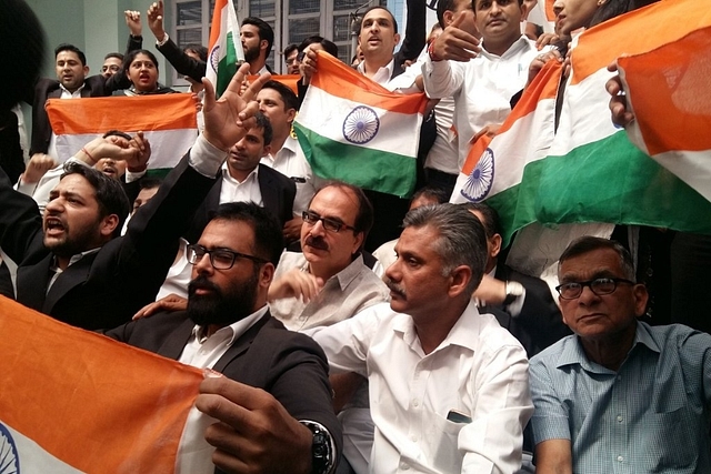 Jammu lawyers demanding CBI probe in the Kathua case. (pic via Twitter)