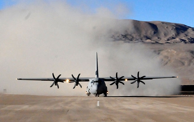 C-130J Super Hercules transport aircraft landing in Ladakh. (@ShivAroor/Twitter)