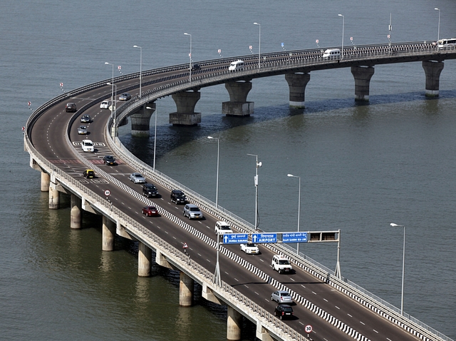 French President Nicolas Sarkozys convoy pass through Bandra-Worli Sea Link. (Kunal Patil/Hindustan Times via Getty Images)