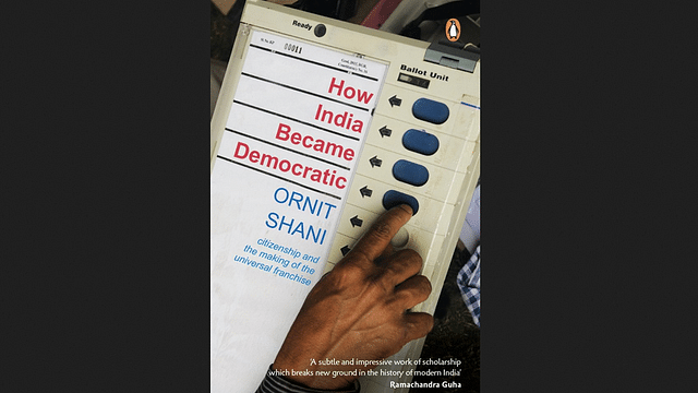 Cover of the book How India Became Democratic.