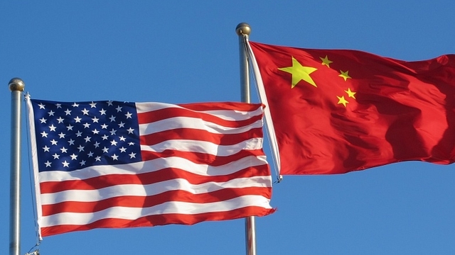 United States and China flag