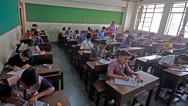 Students at a Mahim school in Mumbai. (Hemanshi Kamani/Hindustan Times via Getty Images)&nbsp;