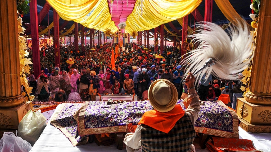 Prime Sikh Body Wants Upper-Caste And Dalit Sikhs To Pray In The Same Gurudwaras. Will It Work?
