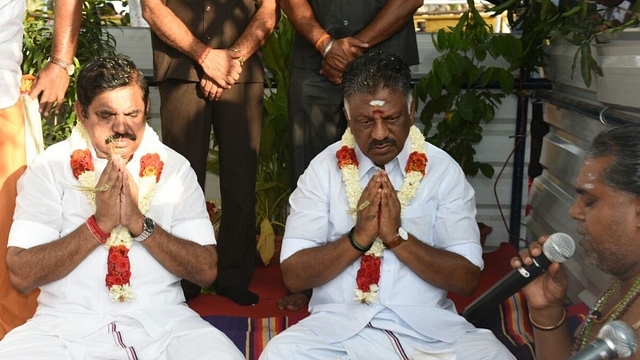 Tamil Nadu CM EK Palanisamy and Deputy CM O Panneerselvam during the ceremony. (pic via TOIChennai/Twitter)