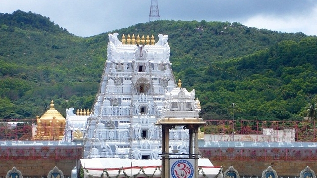 Tirumala Tirupati Temple ( Daimalu/wiki commons)