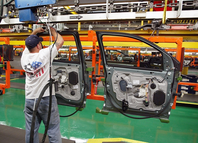 Workers at a Ford Factory in Chicago, Illinois (Tim Boyle/Getty Images)