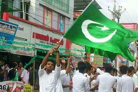 Congress Cadre in Kerala Protest Relinquishing RS Seat, IUML Flag Hoisted Atop Congress’ Malappuram Office 