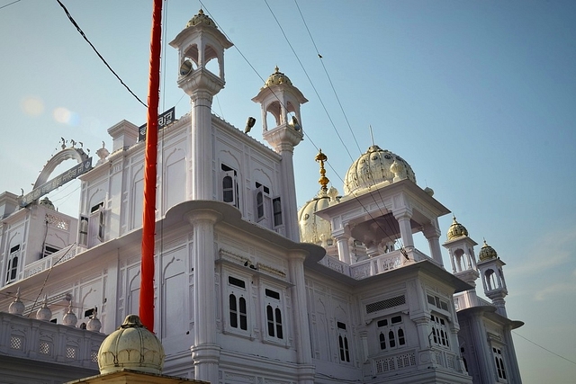 Loudspeaker over a Gurdwara in Punjab. (Ranbirsingh via Wikimedia Commons)