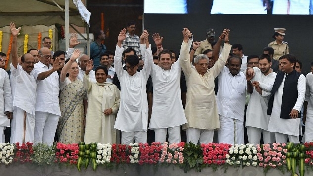 UPA chairperson Sonia Gandhi, BSP chief Mayawati, West Bengal Chief Minister Mamata Banerjee, Congress president Rahul Gandhi, Andhra Pradesh Chief Minister Chandrababu Naidu with the new Chief Minister of Karnataka Kumaraswamy during his swearing-in ceremony in Bengaluru. (Arijit Sen/Hindustan Times via Getty Images)