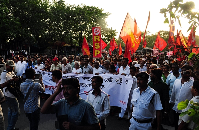 Left Front-organised protest march against poll violence by Trinamool Congress  in Kolkata. (Indranil Bhoumik/Mint via GettyImages)&nbsp;