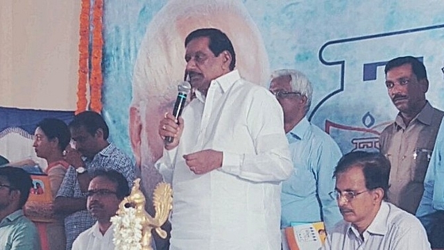 Andhra Pradesh Deputy CM K E Krishnamurthy. (pic via Twitter)