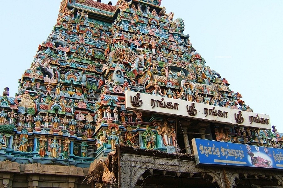How Should Hindus Remember Their Past?