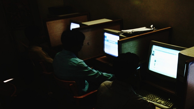 A cyber cafe. (Satish Bate/Hindustan Times via Getty Images)