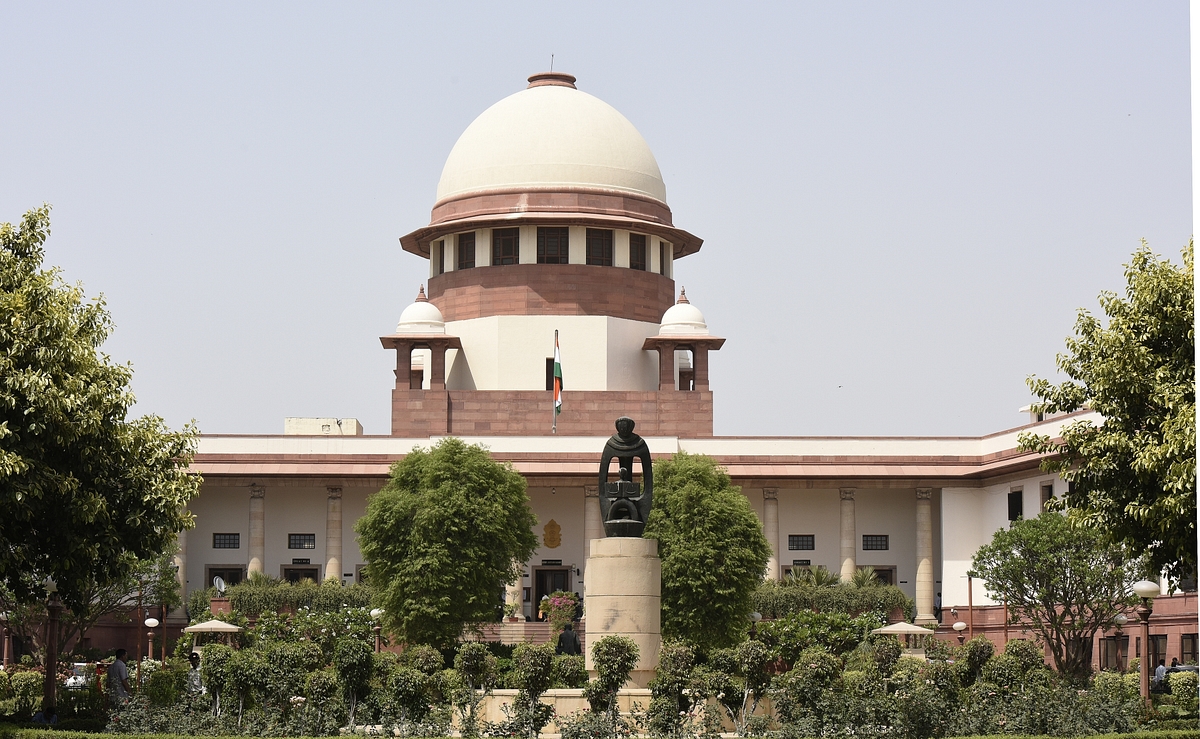 SC Puts On Hold Maharashtra Government’s Notification For EWS Quota In Postgraduate Medical Courses