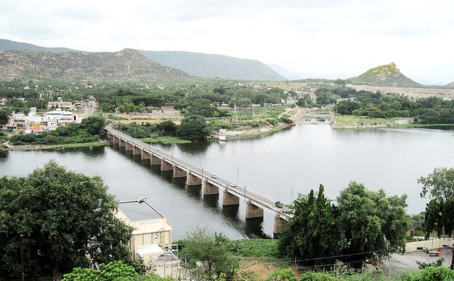  Mettur Dam (Pavalarvadi/Wikipedia)