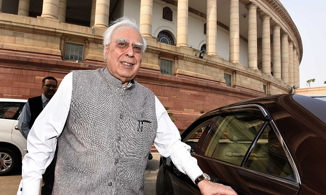 Congress leader Kapil Sibal. (Sonu Mehta/Hindustan Times via Getty Images)