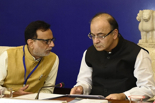 Finance Minister Arun Jaitley with Financial Services Secretary Hasmukh Adhia at an earlier GST Council Meeting at Vigyan Bhawan in New Delhi.&nbsp; (Sonu Mehta/Hindustan Times via GettyImages)&nbsp;