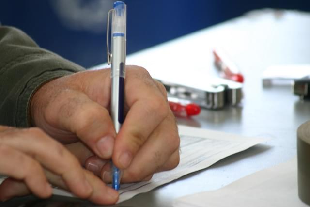 Puzzles And Paradoxes: The Case for Lefties