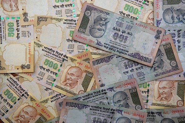 Currency notes of Indian one hundred rupee and five hundred rupees (Photo by Rajkumar/Mint)