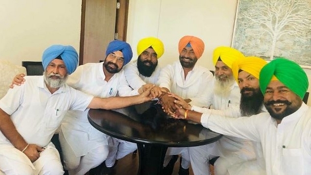 Six AAP MLAs have joined the former Leader of Opposition Sukhpal Singh Khaira&nbsp; (Image Credits : @SukhpalKhaira on Twitter )