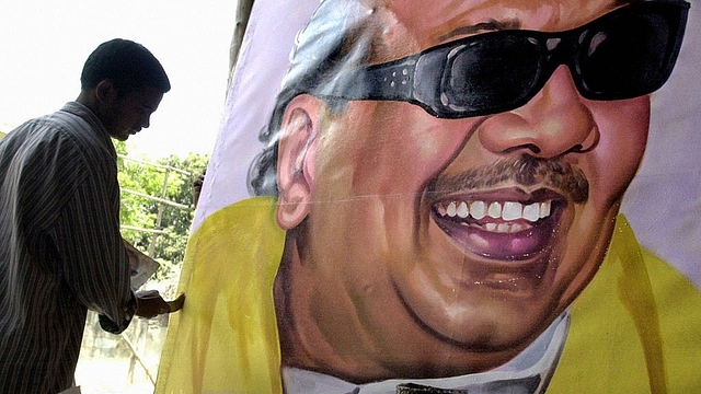 Karunanidhi poster in Tamil Nadu (DIBYANGSHU SARKAR/AFP/Getty Images))