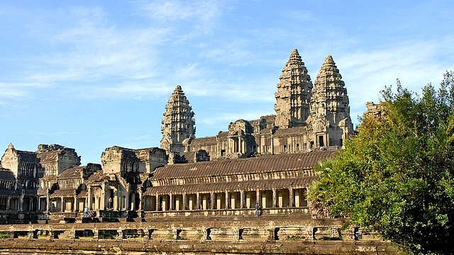 Angkor Wat as viewed from the side. (Jean-Pierre Dalbéra/Wikipedia)