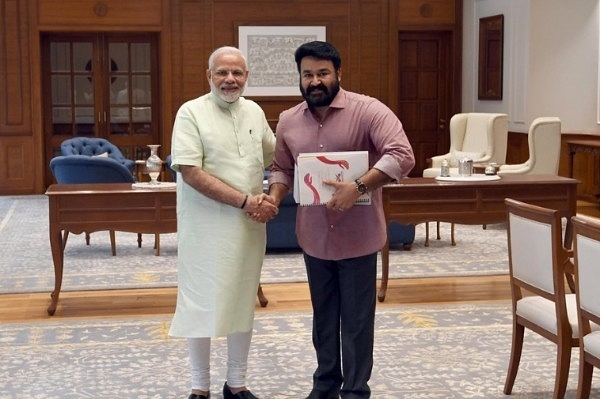 Mohanlal with PM Modi (@narendramodi/Twitter)