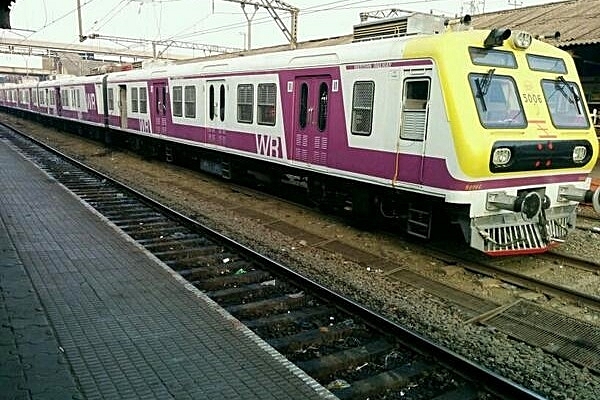 A local operated by Western Railways in Mumbai (pic via Twitter)