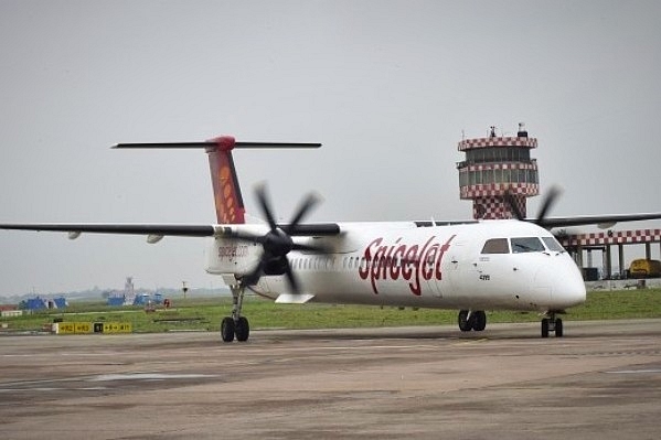  India’s First Biojet Fuel Flight Lands In Delhi&nbsp; (Photo by Sonu Mehta/Hindustan Times via Getty Images)