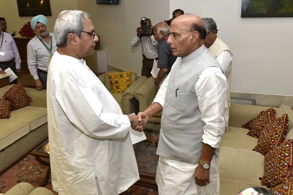 Naveen Patnaik with Rajnath Singh (Arvind Yadav/Hindustan Times via Getty Images)