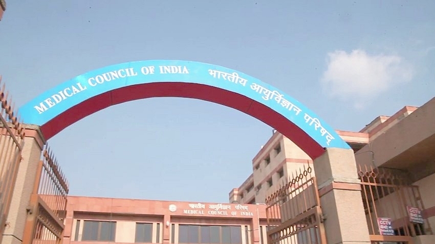 MCI To Amend MBBS Syllabus After 21 Years: Priority Placed On Mental Health And Communication Skills 