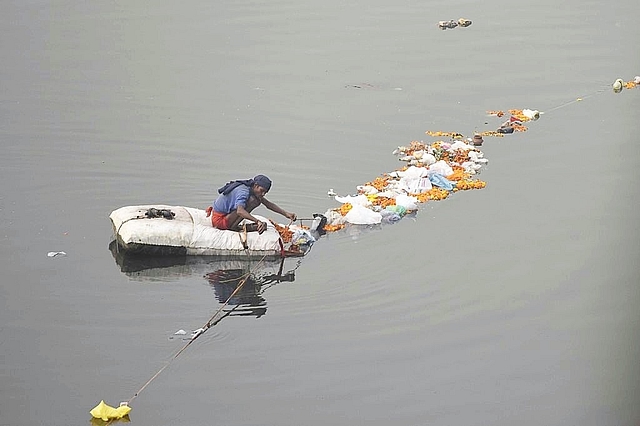 The polluted Yamuna River in Delhi. (Sushil Kumar/Hindustan Times via Getty Images)