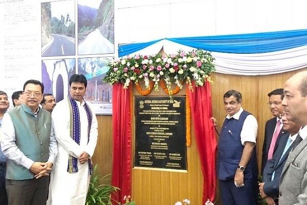 Nitin Gadkari along with chief ministers of North-East states at the inauguration of upgraded section of NH -44 (@nitingadkari/Twitter)