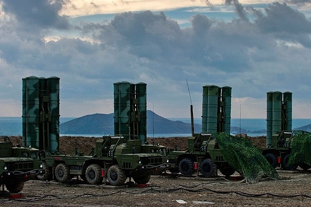 The S-400 Triumph air defense regiment. (Sergey Malgavko)