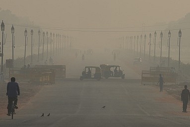Tughlaqi Era Back In Delhi? Private Vehicles May Be Banned From Travelling On Roads As Air Quality Deteriorates
