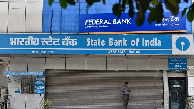 Indian Banks - SBI and Federal Bank (Sanchit Khanna/Hindustan Times via Getty Images)