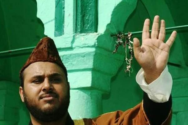 Clerical Error: Days After Asking For Freedom From India, Maulvi Caught Masturbating On Camera