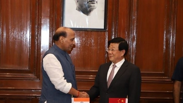 Indian Home Minister with State Councilor and Minister of Public Security of China, Mr. Zhao Kezhi&nbsp; (@RajnathSingh/Twitter)