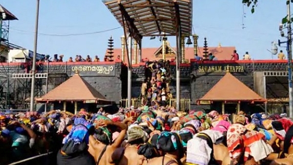 Devotees at Sabarimala temple (Official website)