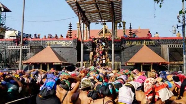 Devotees at Sabarimala temple (Official website)