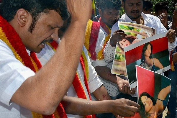 Protest against Sunny Leone (@harshktweets/Twitter)