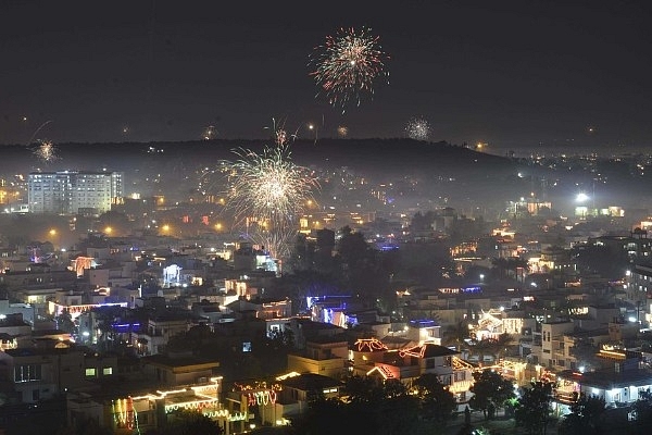 Community Pyrotechnics: A Possible Path To A Greener Deepavali