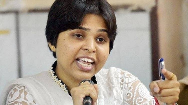 ‘Right to Pray’ activist Trupti Desai (Pic via Twitter)