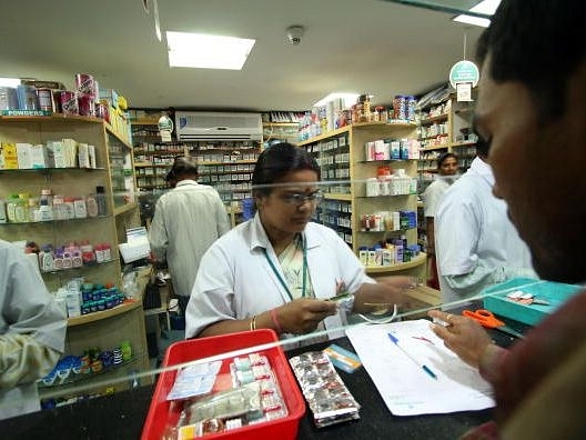 Battle Between E-Pharmacies, Retailers Intensifies In TN As Drug Controller Seeks Dismissal Of Writ Petition