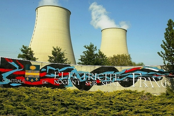 The cooling towers of a nuclear power plant in France (Pascal Le Segretain/Getty Images)