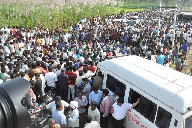 The site of the accident (pic via Twitter @CMofKarnataka)