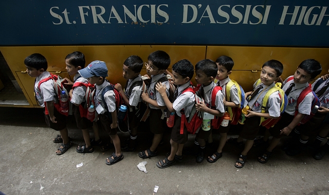 The HRD ministry has asked states to regulate rules to ensure school kids do not carry more books. (Representational image) (Prasad Gori/Hindustan Times via Getty Images)